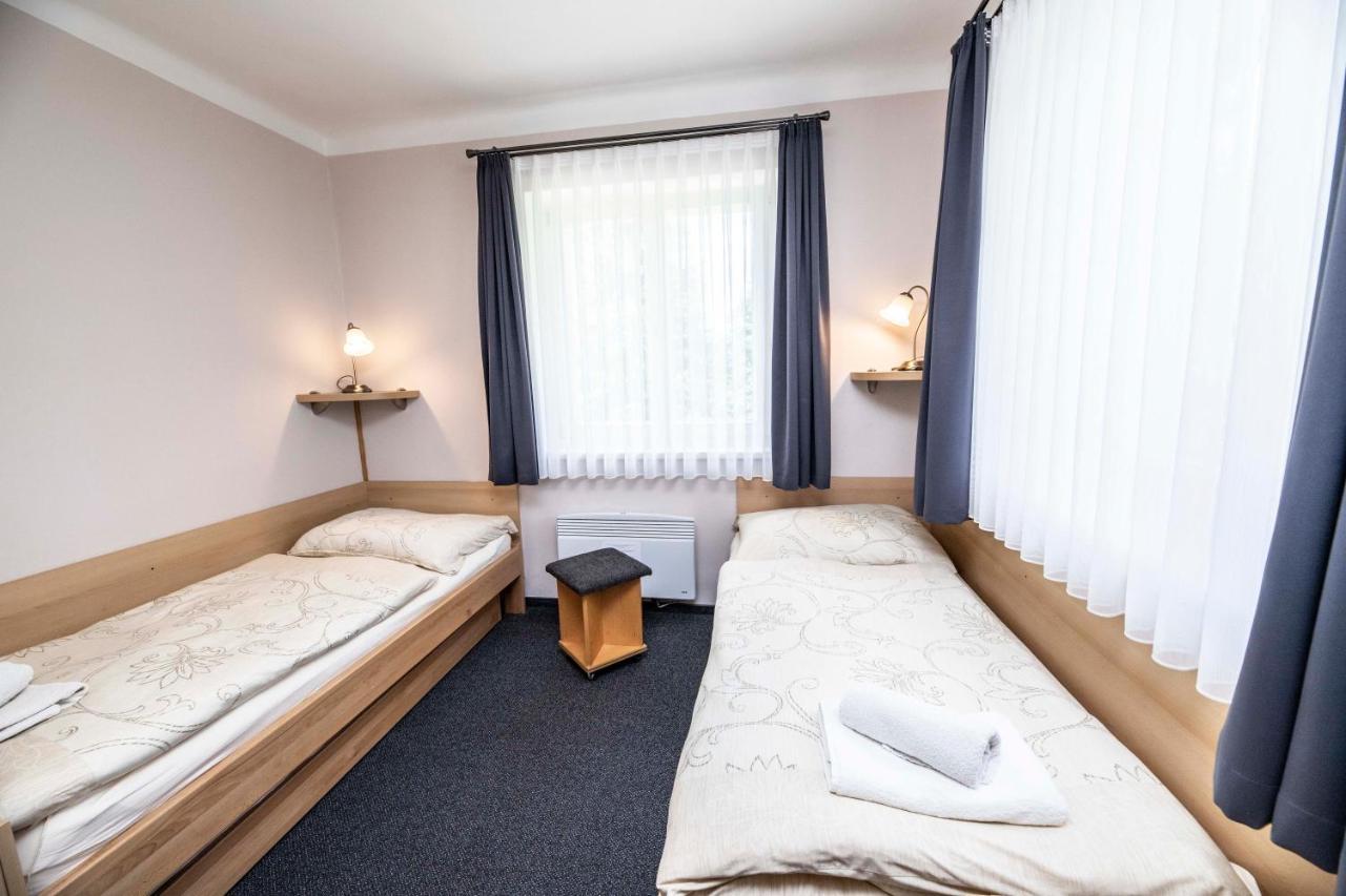 Parkhotel Skalni Mesto Jičín Esterno foto