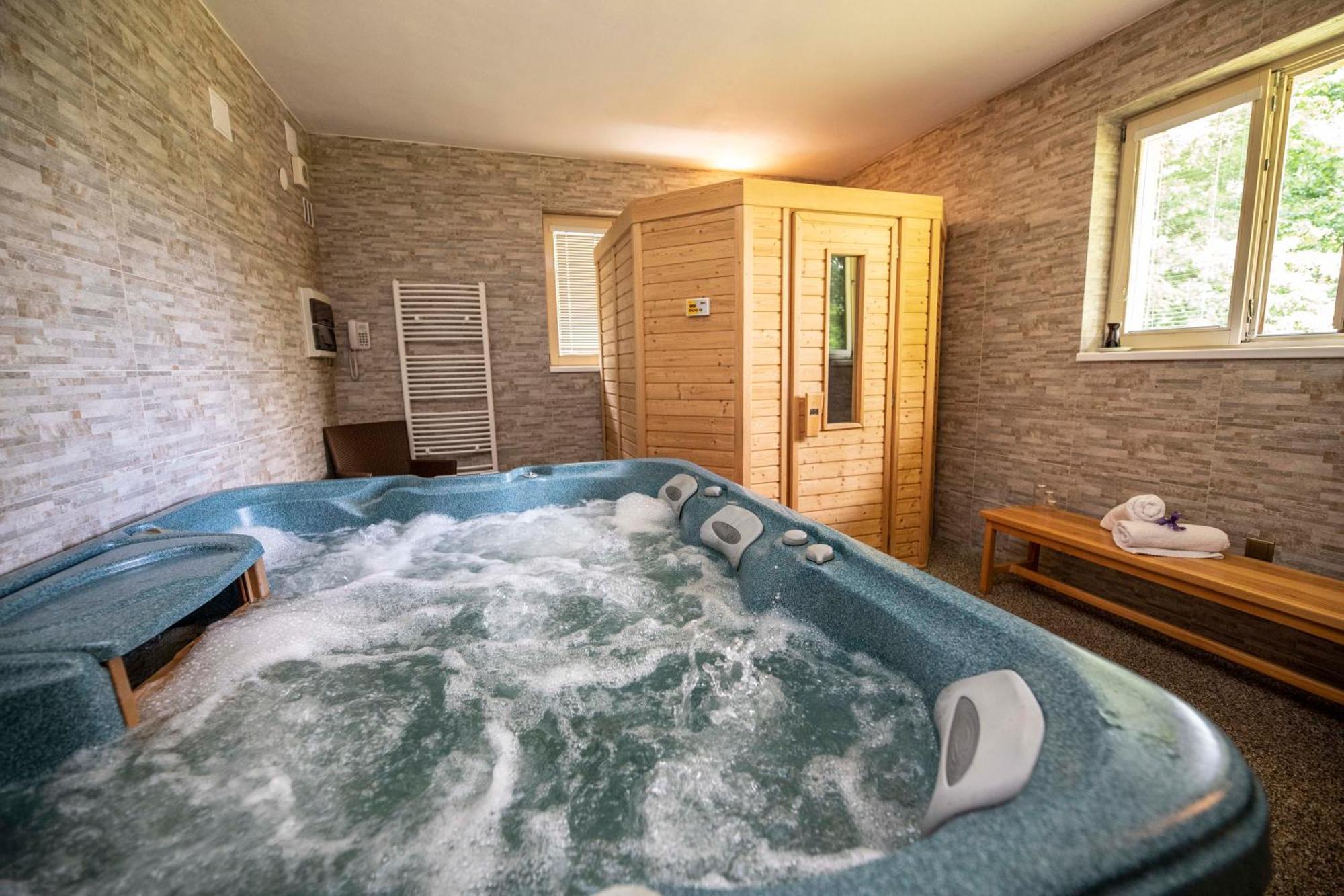 Parkhotel Skalni Mesto Jičín Esterno foto