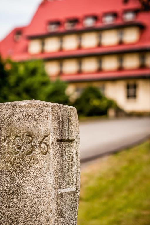 Parkhotel Skalni Mesto Jičín Esterno foto